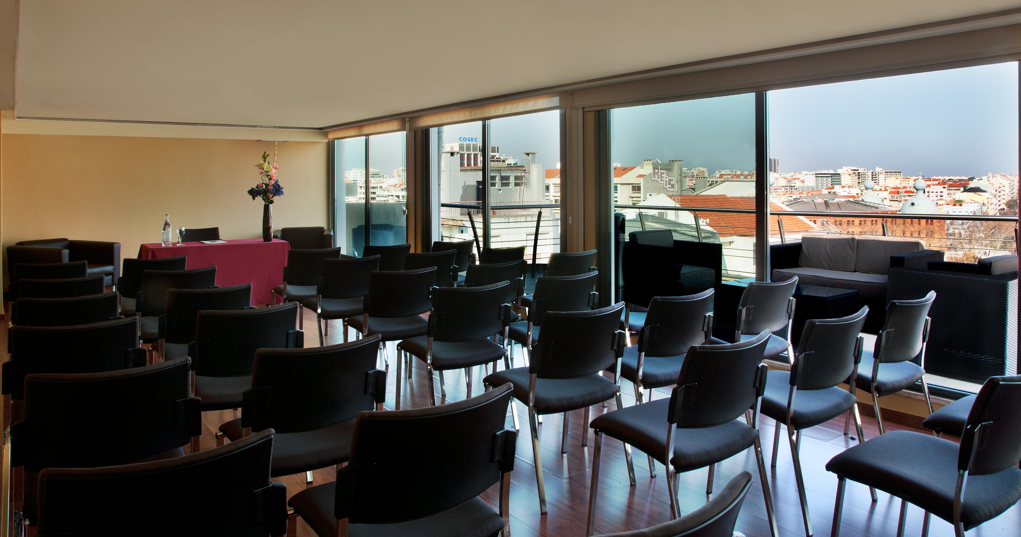 TURIM Iberia Hotel Lisbon Bagian luar foto