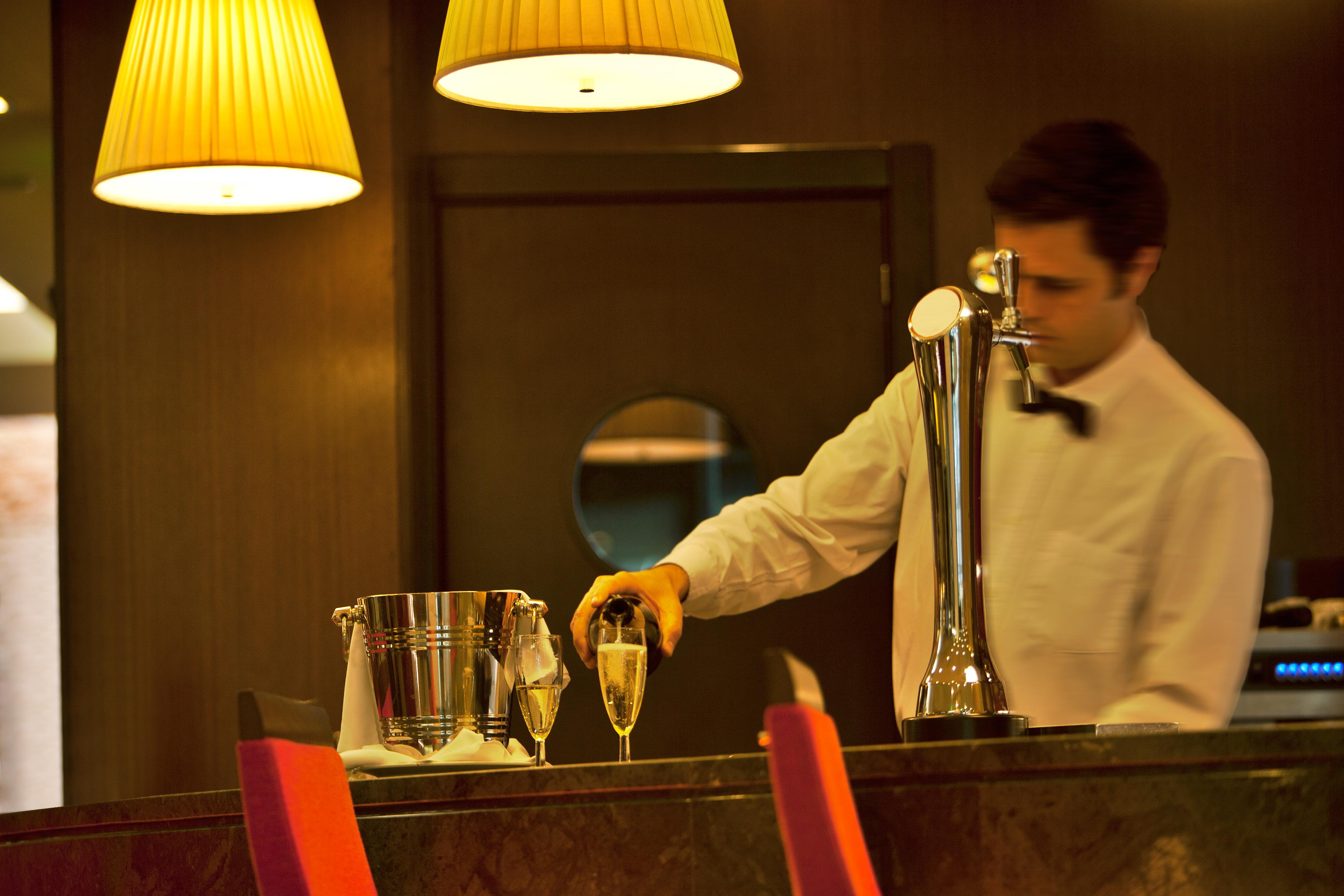 TURIM Iberia Hotel Lisbon Bagian luar foto