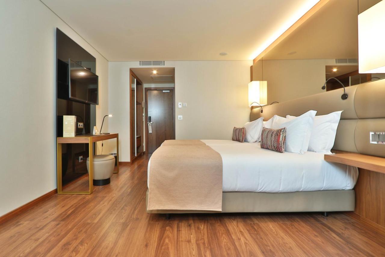 TURIM Iberia Hotel Lisbon Bagian luar foto