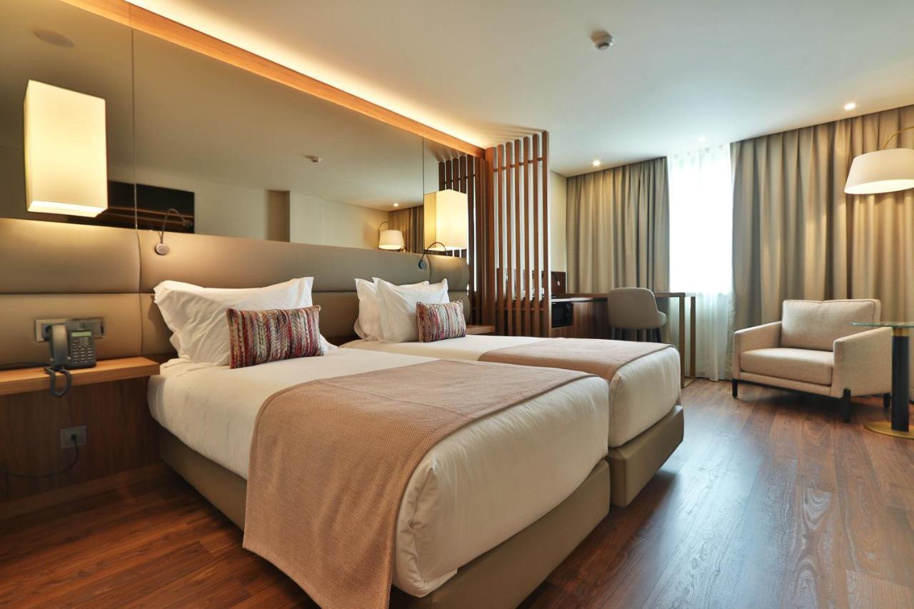 TURIM Iberia Hotel Lisbon Bagian luar foto