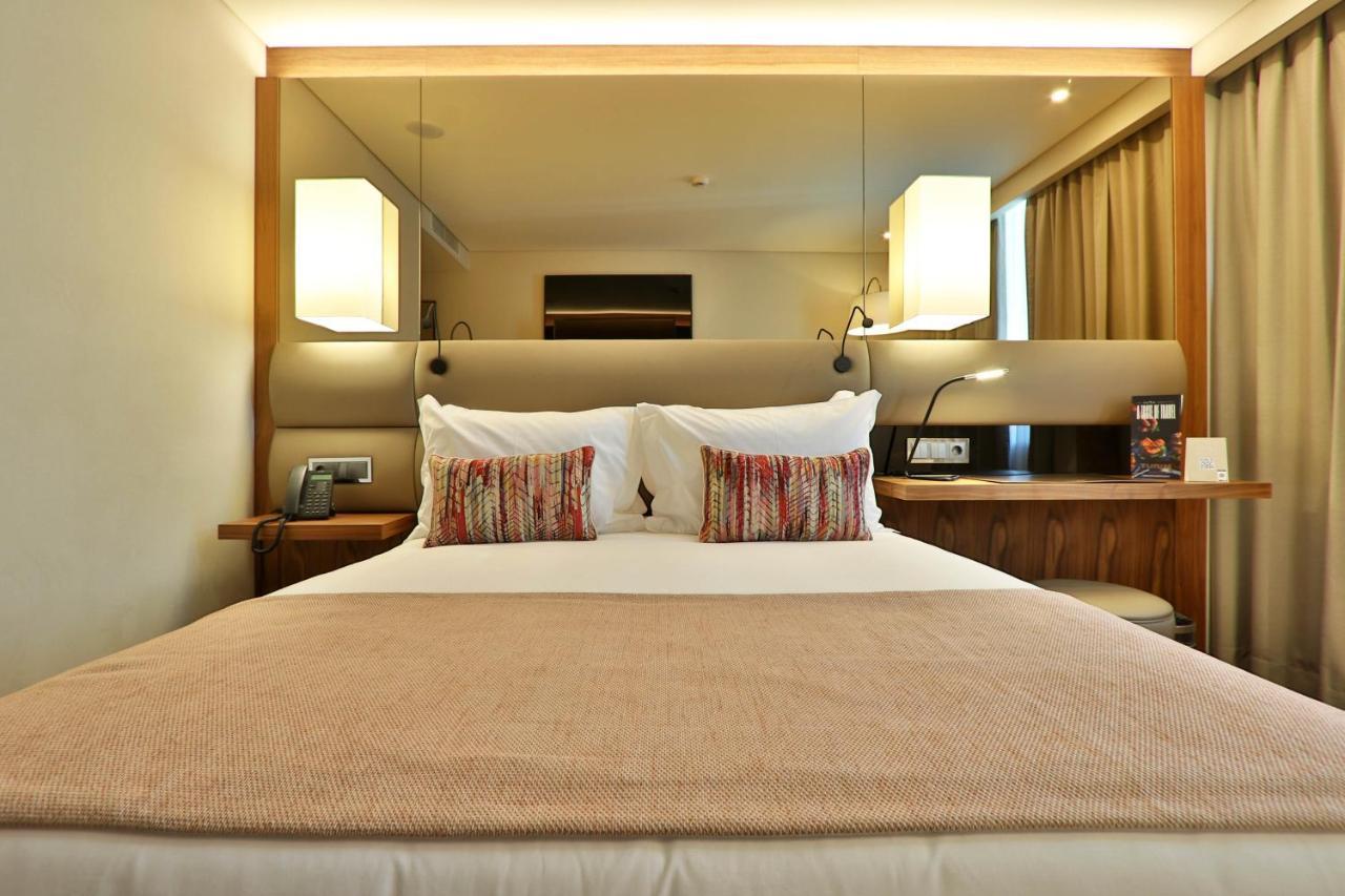 TURIM Iberia Hotel Lisbon Bagian luar foto