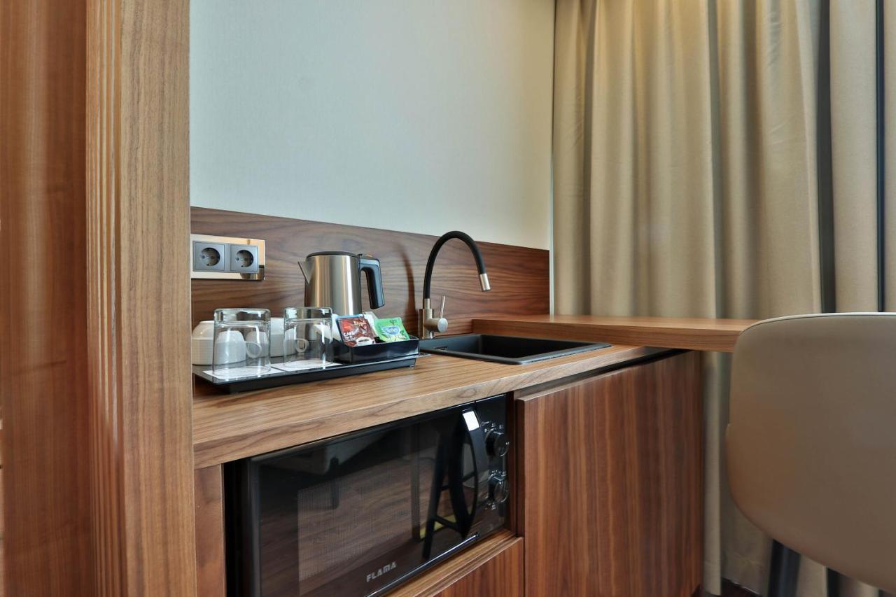 TURIM Iberia Hotel Lisbon Bagian luar foto