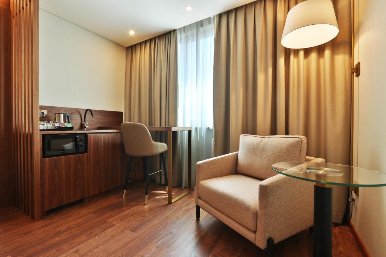 TURIM Iberia Hotel Lisbon Bagian luar foto