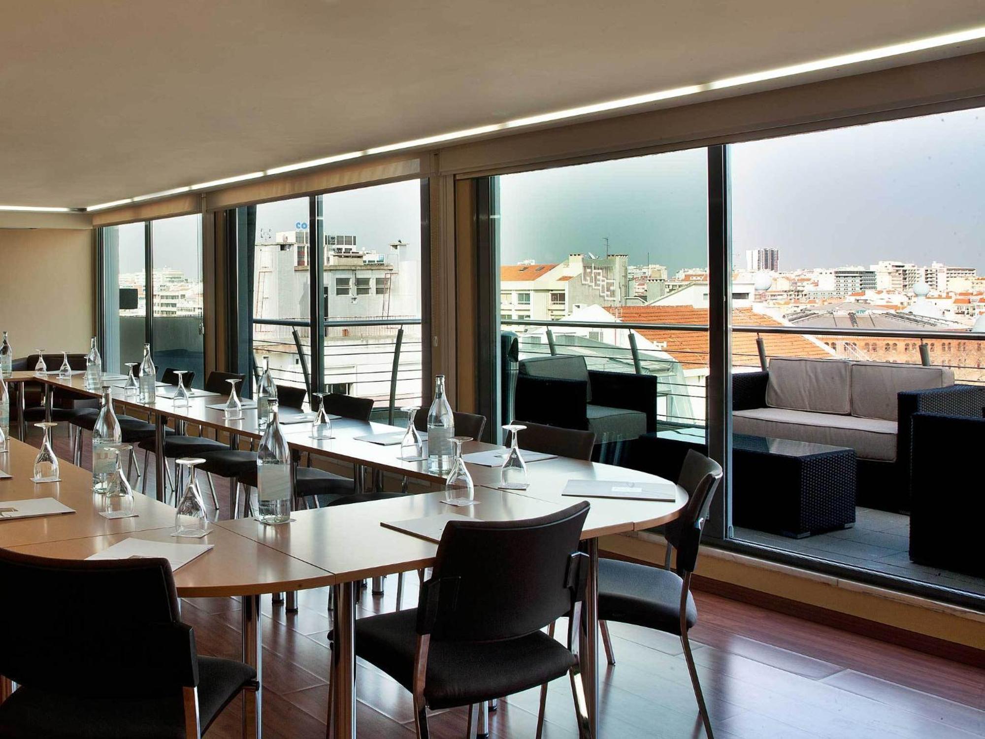 TURIM Iberia Hotel Lisbon Bagian luar foto