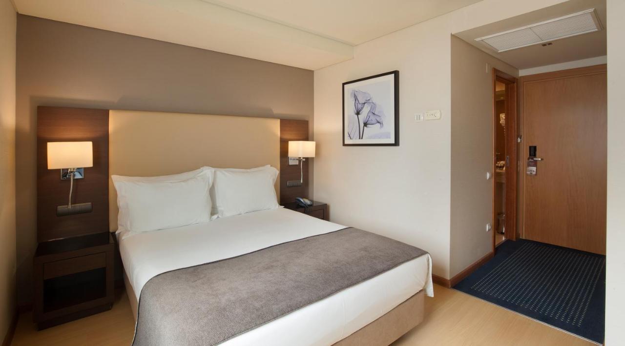 TURIM Iberia Hotel Lisbon Bagian luar foto