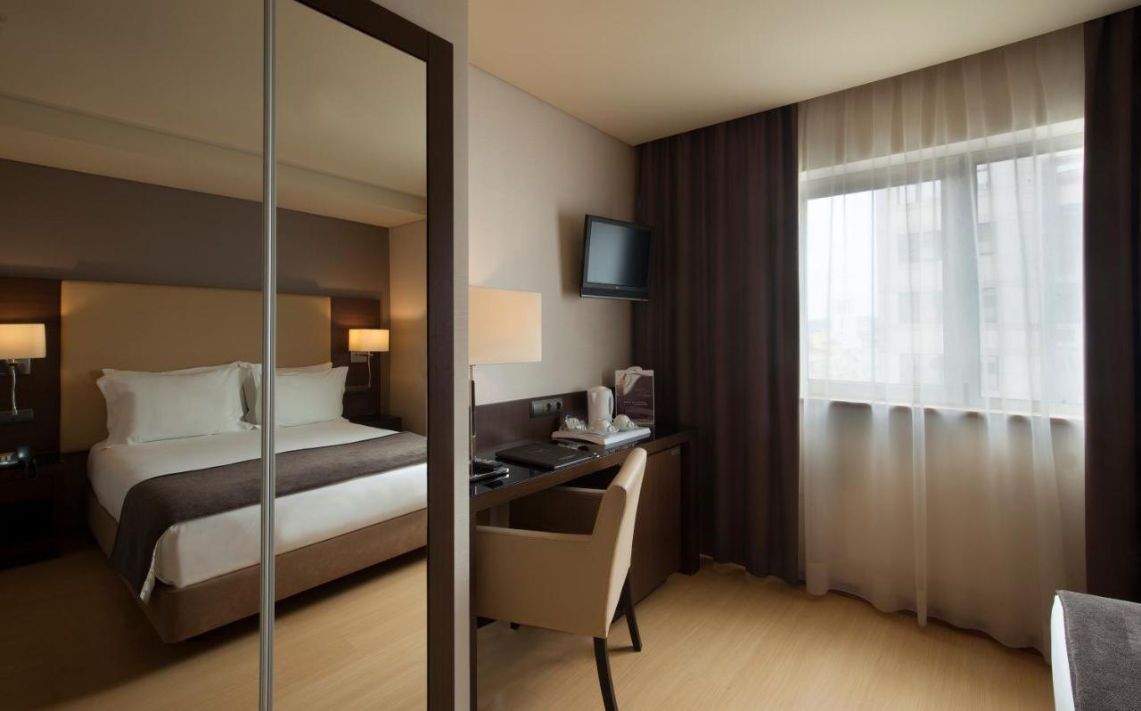 TURIM Iberia Hotel Lisbon Bagian luar foto